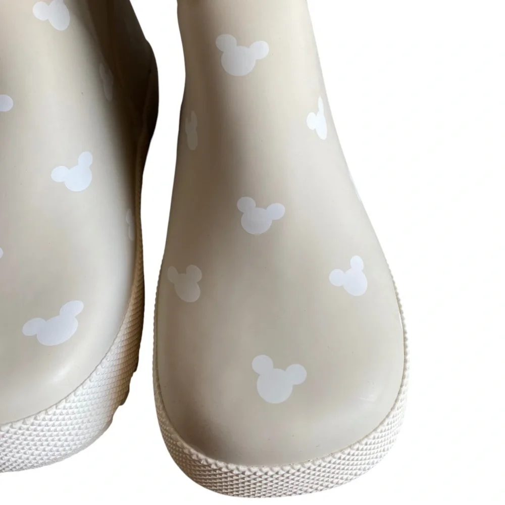 Brand New! Cream/ Neutral/White Mickey Mouse Pattern Rain Boots Size 1